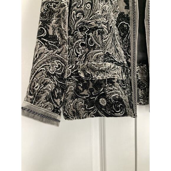 Chicos Size 2 Crushed Velvet Burnout Lined Jacket Artsy Paisley Dark Romantic - Picture 2 of 7